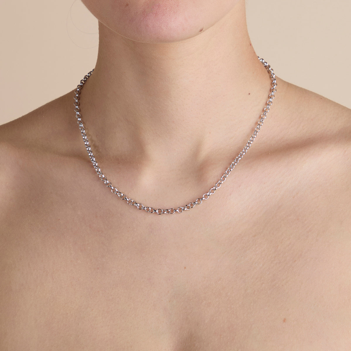 T-Bar Chain Necklace in Silver