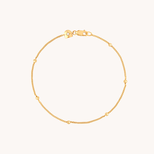 Essential gold-colored beaded bracelet
